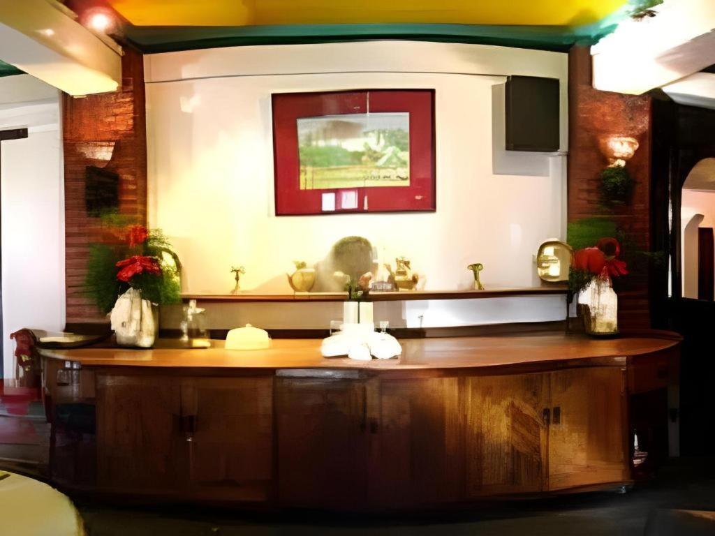 Hotel Vajra Катманду Екстериор снимка
