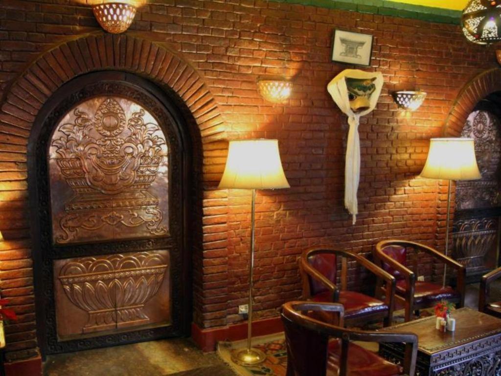 Hotel Vajra Катманду Екстериор снимка
